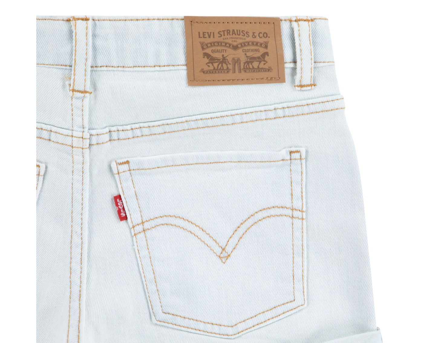 Levi’s Girlfriend Shorts SU24